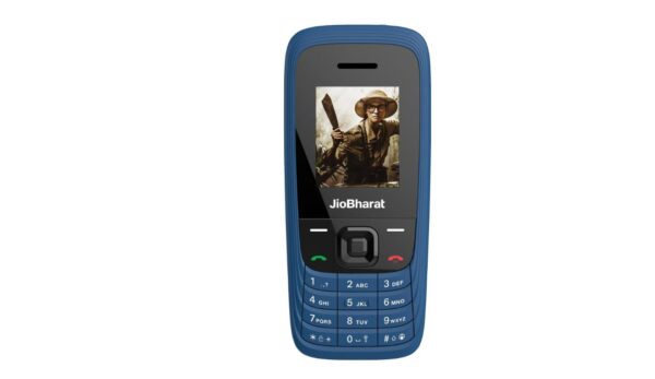 JioBharat V4 4G Phone: Entertainment, UPI Payments, Long Battery Life (Blue) / JioTV, JioHotstar, JioSaavn / Digital Camera, LED Torch / Locked for Jio Network